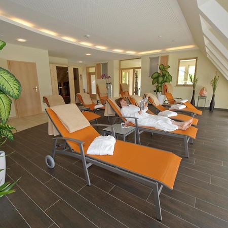 Land-Gut-Hotel Hotel Adlerbraeu Gunzenhausen Esterno foto