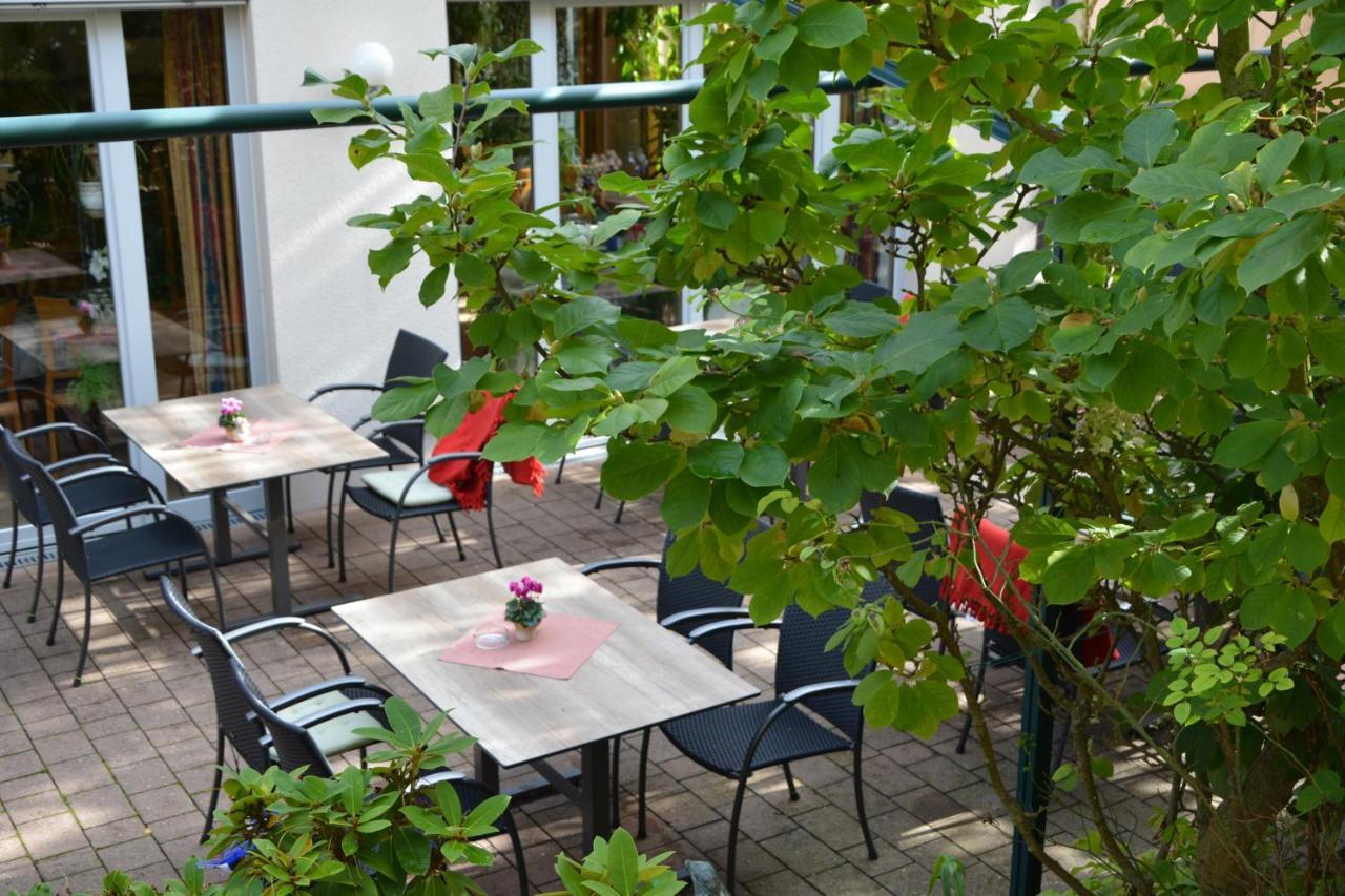 Land-Gut-Hotel Hotel Adlerbraeu Gunzenhausen Esterno foto
