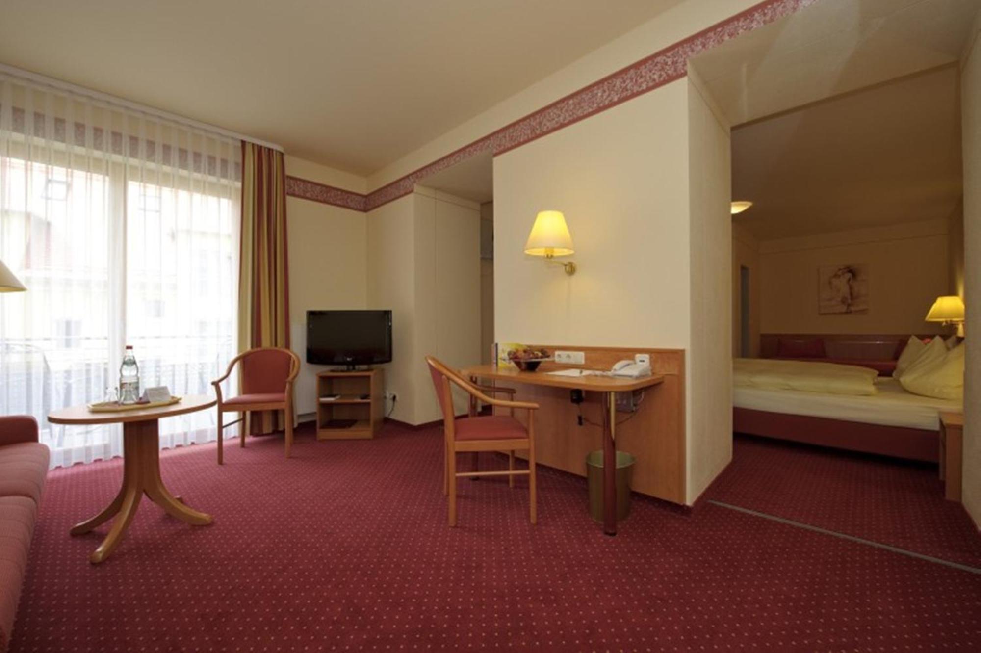 Land-Gut-Hotel Hotel Adlerbraeu Gunzenhausen Camera foto