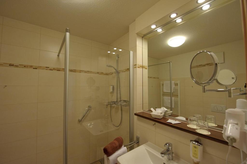 Land-Gut-Hotel Hotel Adlerbraeu Gunzenhausen Camera foto