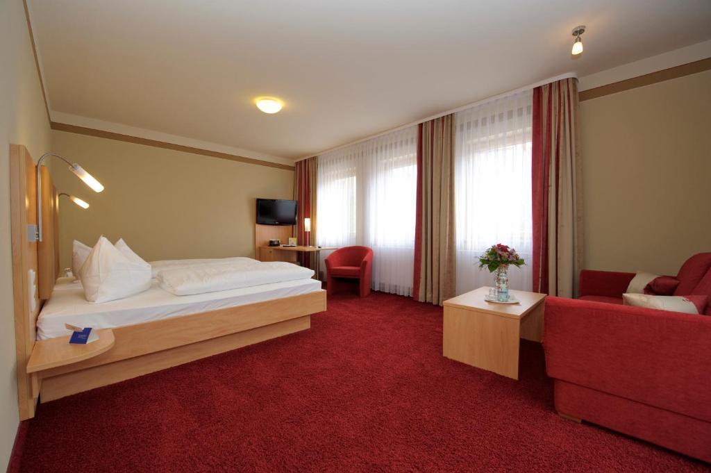 Land-Gut-Hotel Hotel Adlerbraeu Gunzenhausen Camera foto