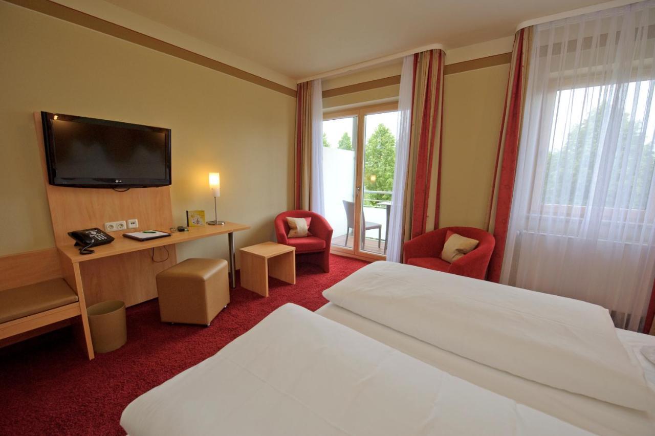 Land-Gut-Hotel Hotel Adlerbraeu Gunzenhausen Camera foto